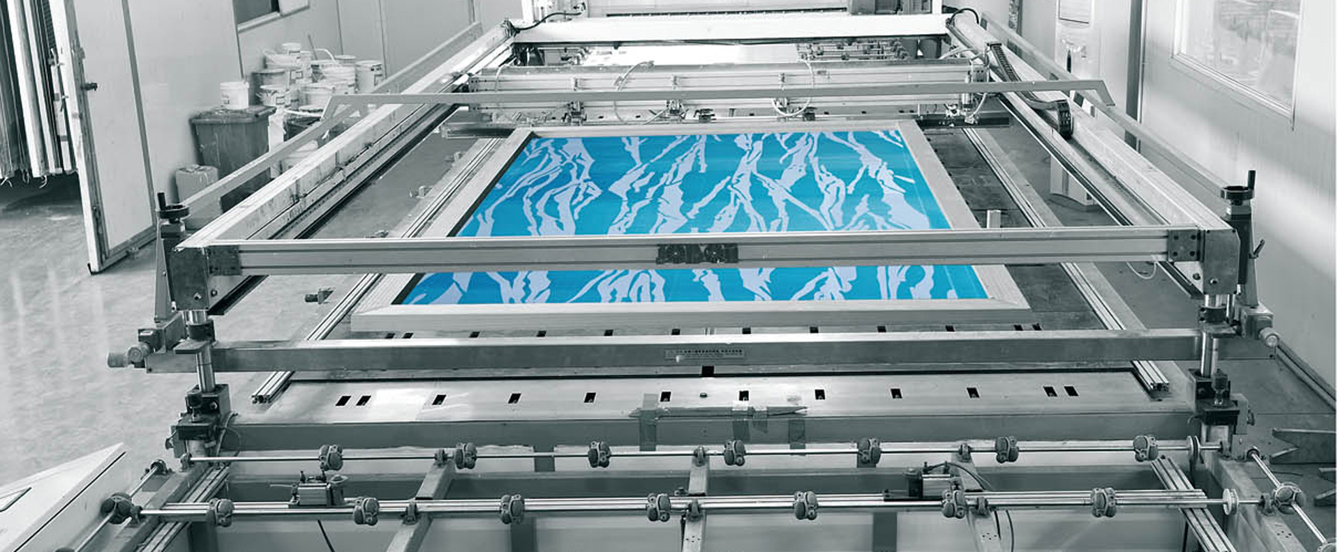 全自动丝网印刷彩釉玻璃生产线